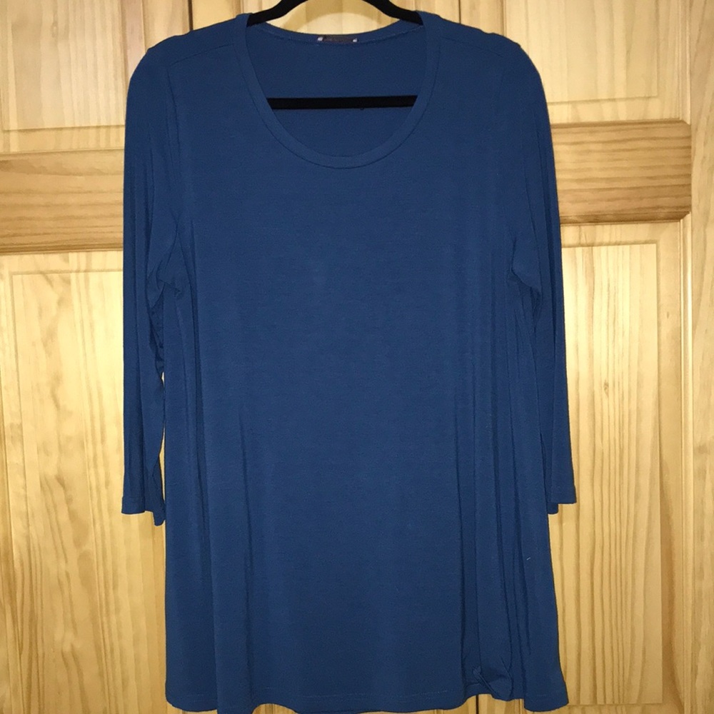 Mountain Mamas 3/4 length sleeve tunic